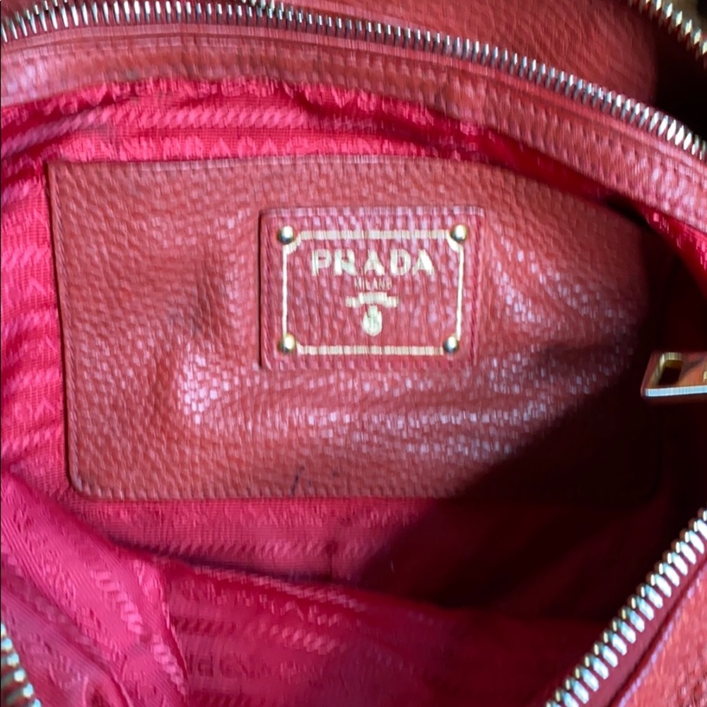 Red prada cross body - Picture 4 of 9
